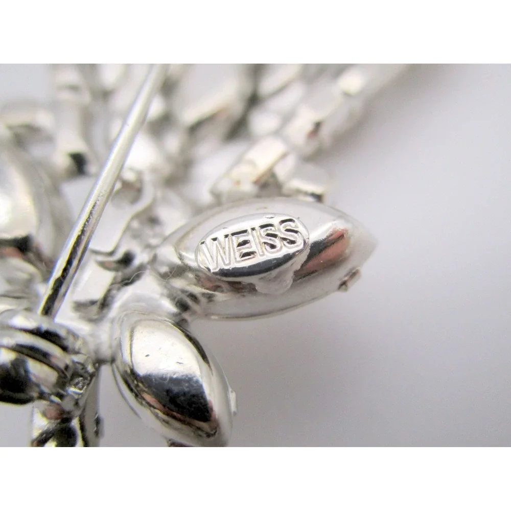 Vintage Weiss Clear Marquise Rhinestone Brooch Pin Silvertone Floral Bouquet Bow